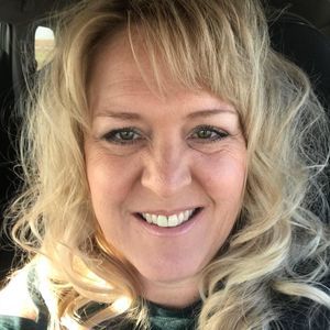 Meet your Posher, Leanne